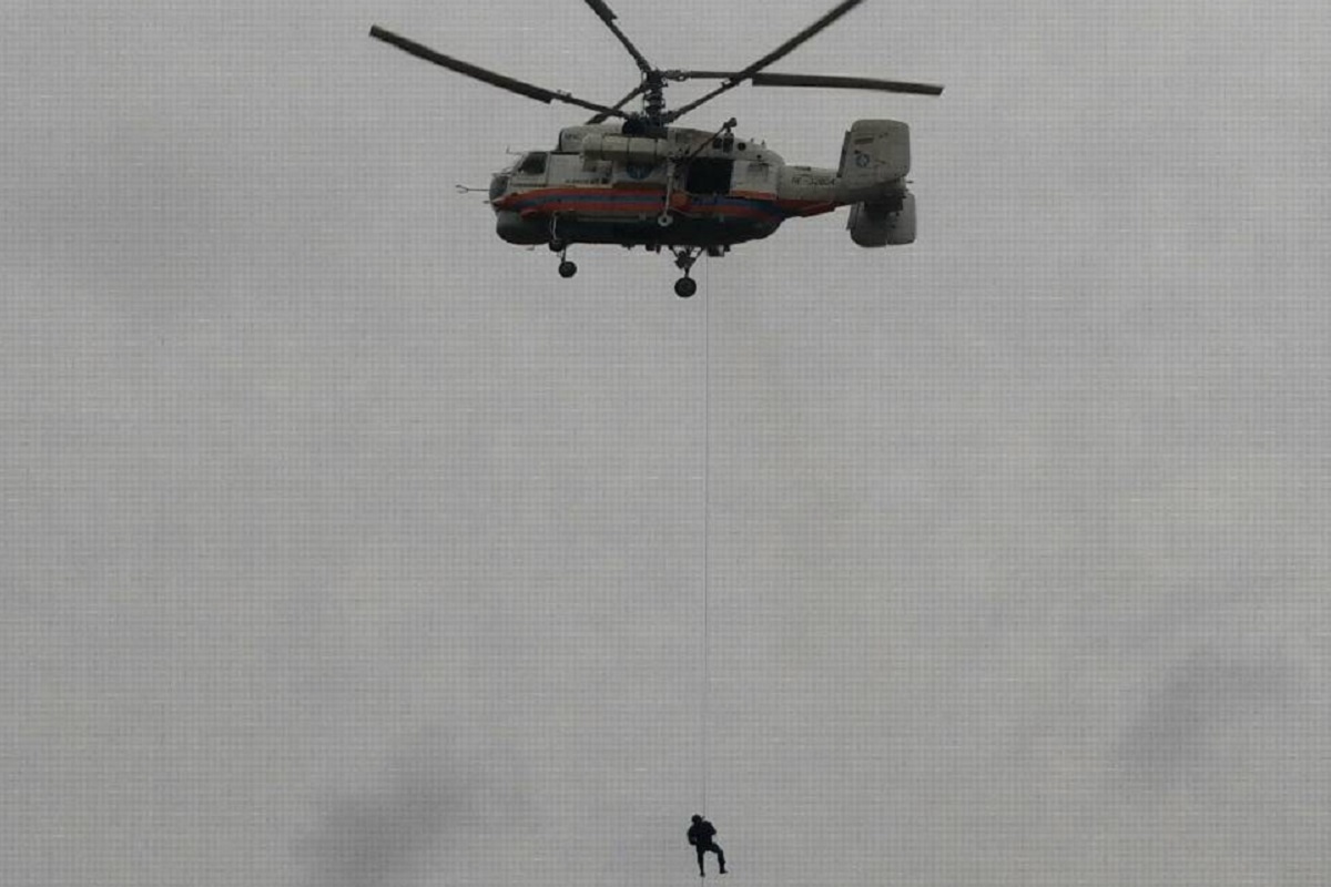 Под Тверью наркополицейские десантировались с вертолета без парашютов