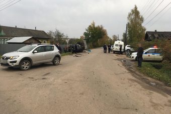 Три человека пострадали в результате тройного ДТП в Тверской области