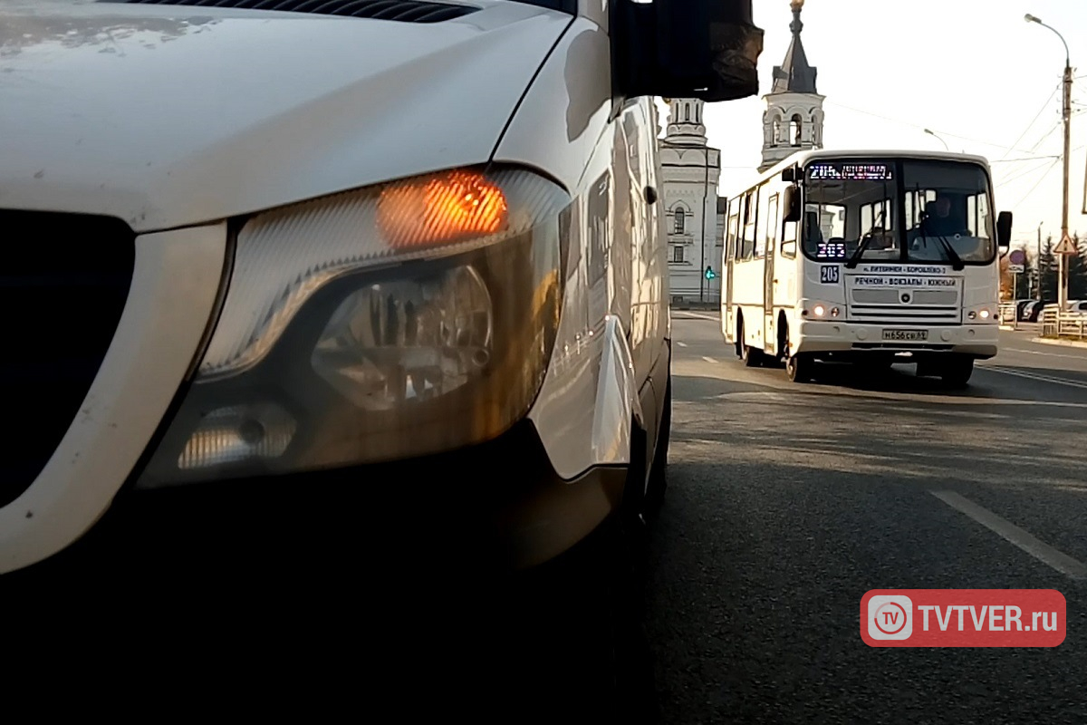 Сотрудники ГИБДД устроили облаву на межмуниципальных перевозчиков в Твери