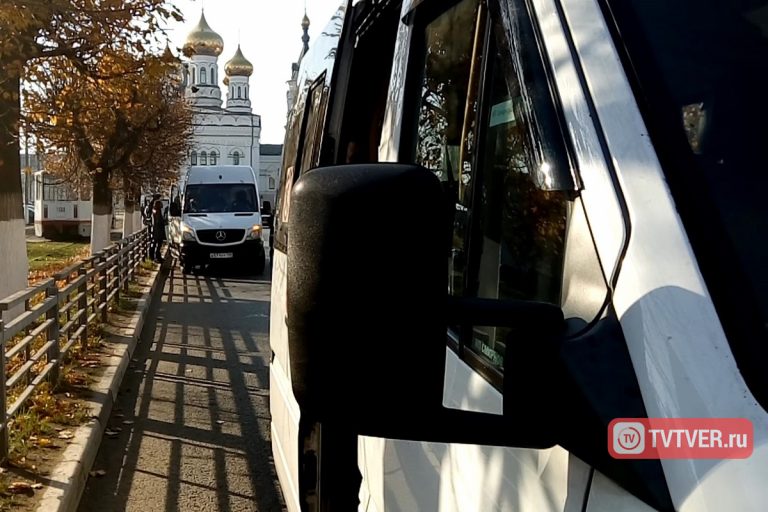 Сотрудники ГИБДД устроили облаву на межмуниципальных перевозчиков в Твери