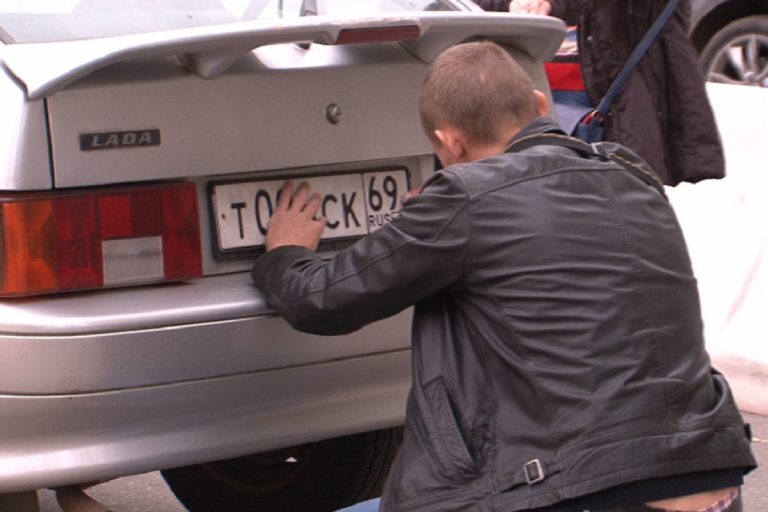 Сотрудники Госавтоинспекции больше не смогут подбирать номера для автомобилей жителей Тверской области 