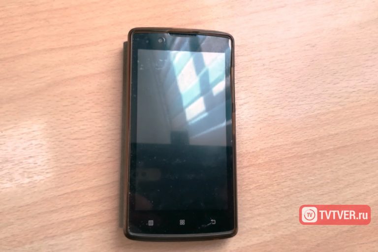 Житель Твери продавал телефон через социальные сети и пожалел об этом