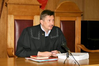 Судья Тверского областного суда Владимир Андреев ушёл в отставку
