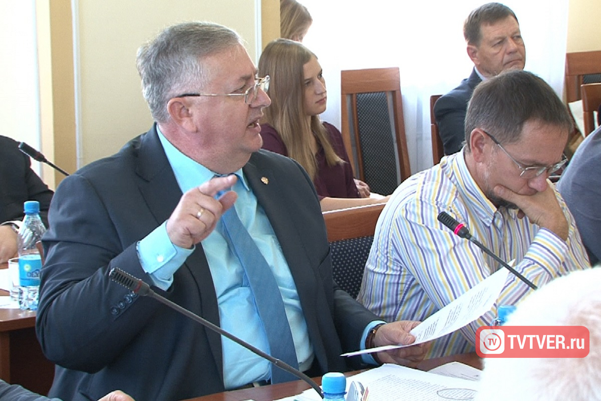 В Твери при голосовании за новый Устав города компьютер оказался умнее депутатов