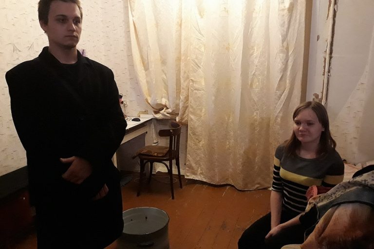 Молодые живодеры из Твери сняли «обучающий» ролик как утопить котенка
