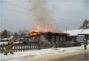 52-летняя женщина погибла от сильных ожогов, полученных на пожаре в Тверской области