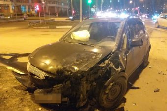 В Твери парень с непонятными документами устроил ДТП с пострадавшими