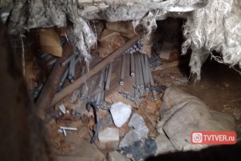 В школе близ Твери с риском для жизни хранили десять тысяч ламп с ртутью