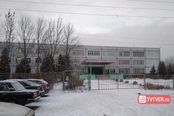 В школе близ Твери с риском для жизни хранили десять тысяч ламп с ртутью