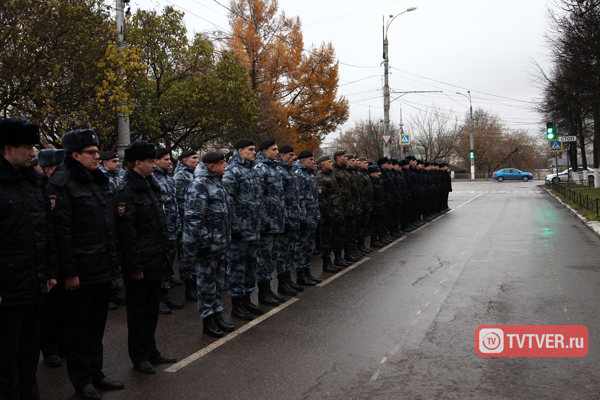 В Твери почтили память погибших сотрудников полиции
