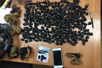 В Твери задержали мужчину с 300 свертками героина