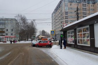 В Твери на тротуаре сбили пешехода