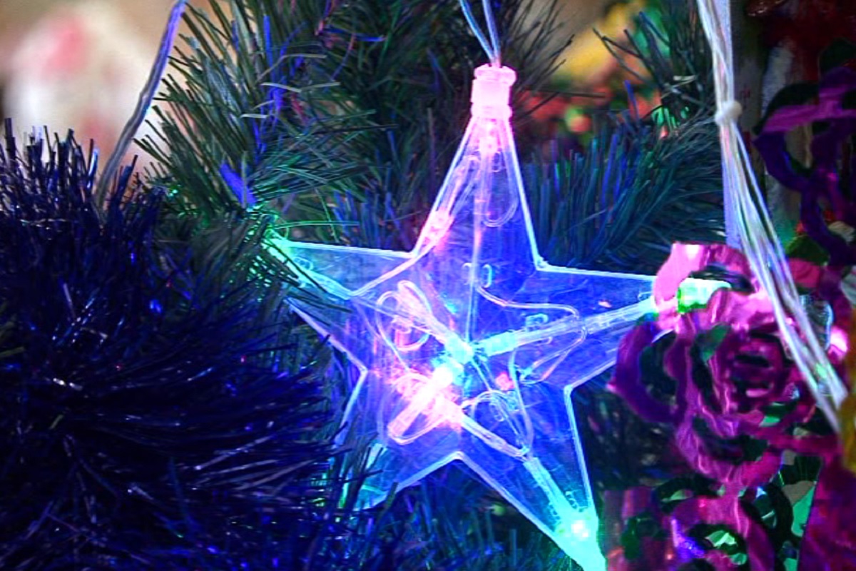 Эксперты рассказали, как украсить дом к новогодним праздникам за пару часов