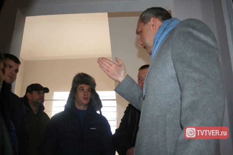 Руководство Тверского регионального Фонда капремонта под Новый год оставило 120 рабочих с пустым кошельком