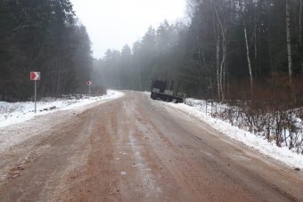 Трое пострадали при столкновении КАМАЗа и УЗА в Торопецком районе