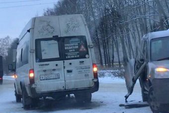 Несовершеннолетний пострадал в ДТП с участием маршрутки в Торжке