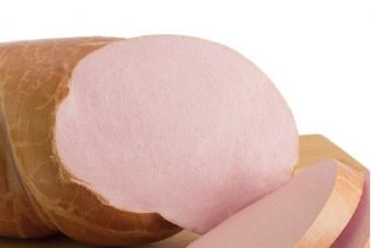 Жителям Твери при выборе продуктов для «Оливье» рекомендуют использовать линейку, календарь и «разуть» глаза