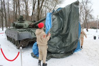 В парке Победы в Твери торжественно открыли танк В парке Победы в Твери торжественно открыли танк