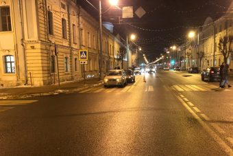 В центре Твери столкнулись две иномарки