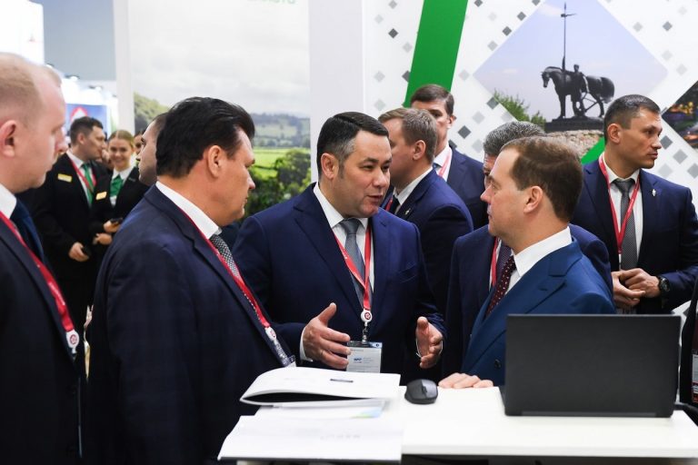 Председатель Правительства РФ Дмитрий Медведев встретился с губернатором Тверской области