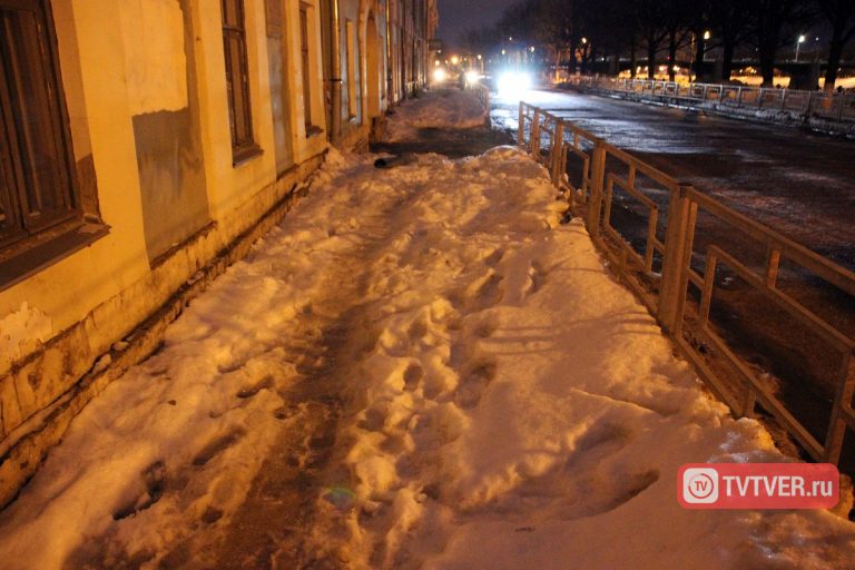 Тверь вошла в «черный список» городов с нечищенными дорогами и придомовыми территориями