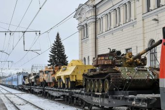 Поезд с трофейной техникой террористов из Сирии пройдет через Тверскую область