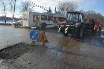 В Твери начался ямочный ремонт дорог