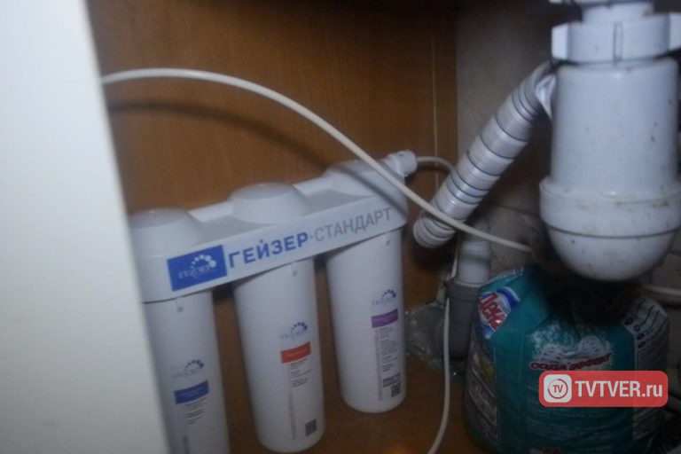 Лохотрон чистой воды: жителей Твери атакуют дельцы, устанавливающие фильтры за баснословные деньги