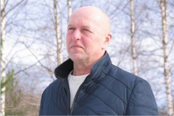 В Твери известный вышневолоцкий живописец Владимир Филиппов представит выставку "На родной земле"