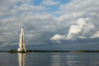 В Калязине отреставрируют знаменитую колокольню затопленного Никольского собора