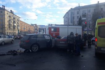 В Твери столкнулись два "немца". Есть пострадавший
