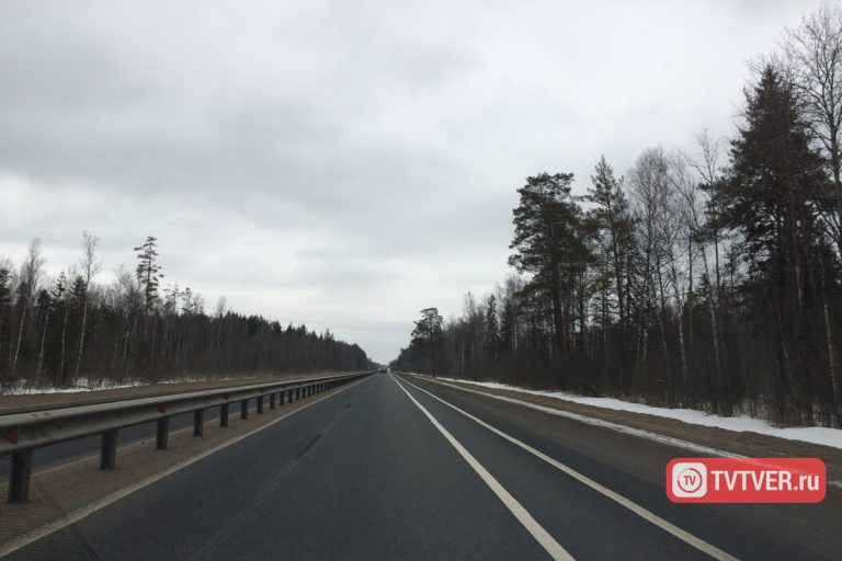 В России в шесть раз увеличат штрафы за превышение скорости и в то же время разрешат ездить быстрее