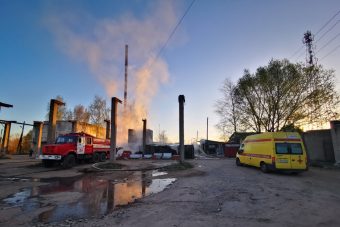 Под Тверью горел завод тротуарной плитки
