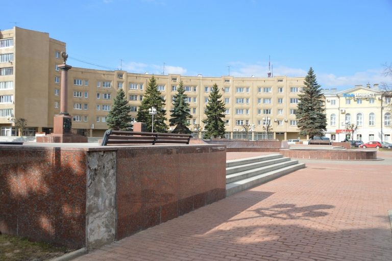 На главной площади Твери будут менять тротуарную плитку
