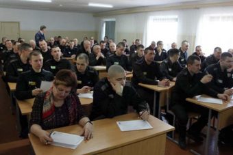 В колонии, где отбывает наказание экс-министр Алексей Улюкаев, написали тотальный диктант
