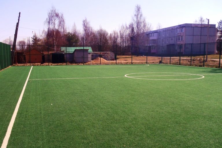 В Тверской области футбольные ворота упали на несовершеннолетнего ребёнка