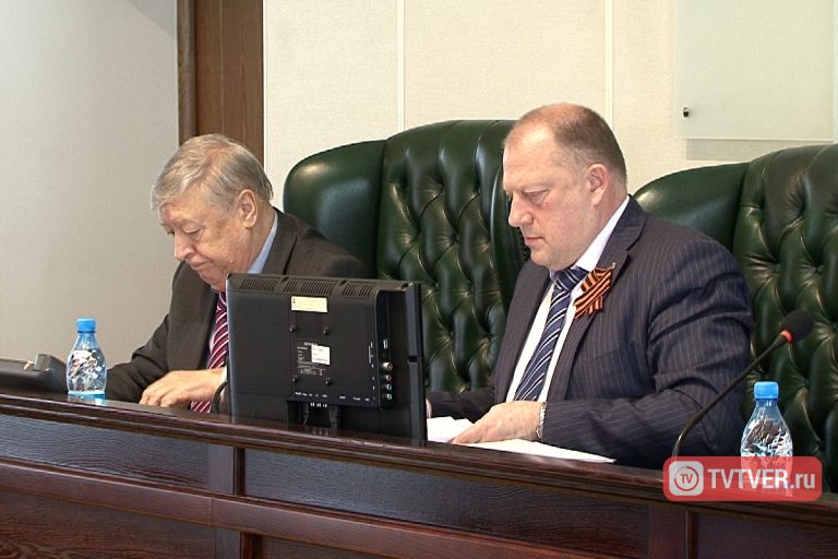 Губернатор Игорь Руденя отчитался перед региональным парламентом об итогах 2019 года