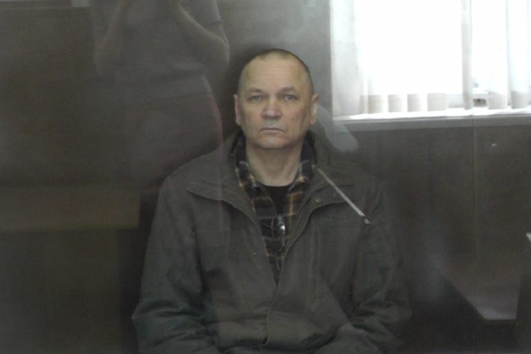 В Твери начался суд по делу о вооруженном нападении на магазин из-за "недолива" водки В Твери начался суд по делу о вооруженном нападении на магазин из-за "недолива" водки