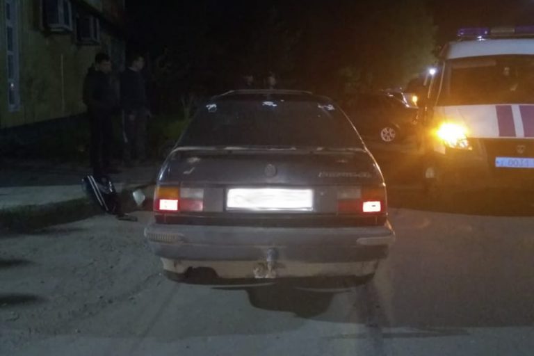 В Тверской области водитель скутера получил тяжелые травмы после столкновения с легковушкой