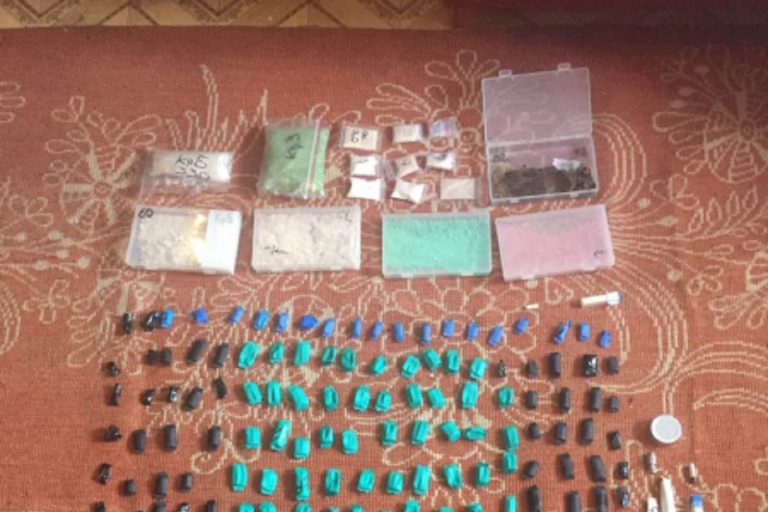 В Твери задержали наркосбытчика, распространявшего N-метилэфедрон
