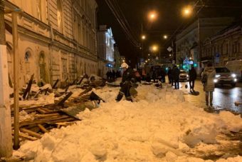 Тверского чиновника, задержанного по делу об обрушении навеса, оставили под домашним арестом