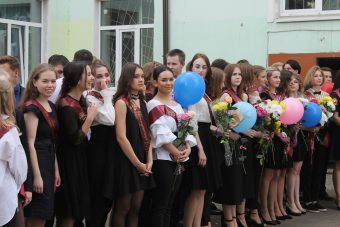 В Твери прозвучал первый последний звонок