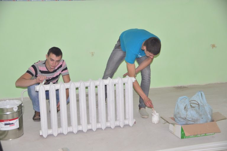 В Твери готовятся к ремонту школ и детских садов