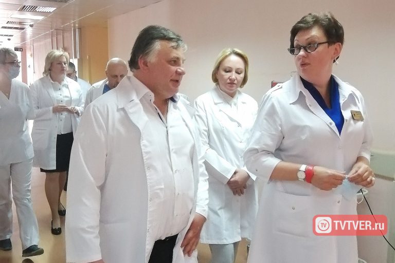 Ведущие детские медицинские учреждения Тверской области посетил Главный неонатолог России