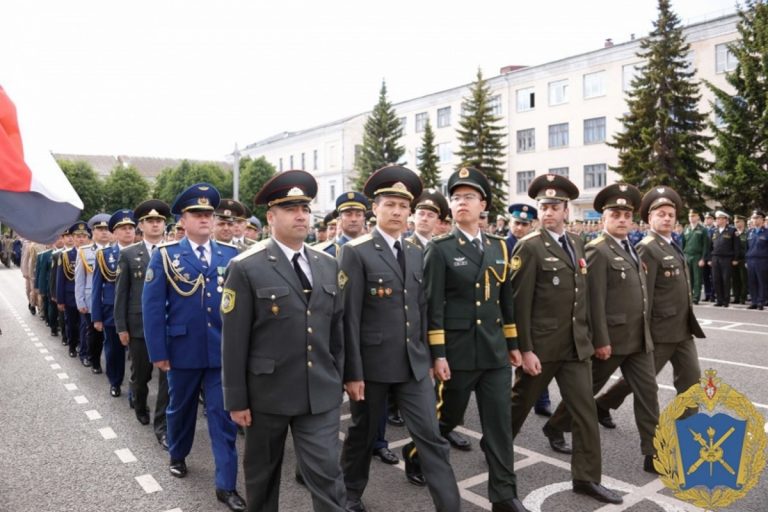 Вко тверь. Тверь ВКО имени Жукова. Академия ВКО Тверь. Академия ПВО Тверь. Академия Жукова Тверь.