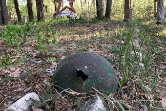 Никто не забыт? В Тверской области в канун Дня Победы братское захоронение утопает в забвении