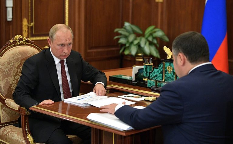 Президент России провел рабочую встречу с губернатором Тверской области