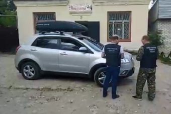 Житель Москвы задержан в Тверской области за угрозу наезда на пешеходов и применения оружия