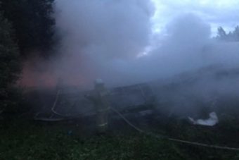 На М-9 в Тверской области столкнулись лоб в лоб грузовики