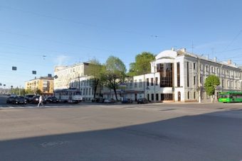 На перекрестке в центре Твери изменили схему движения